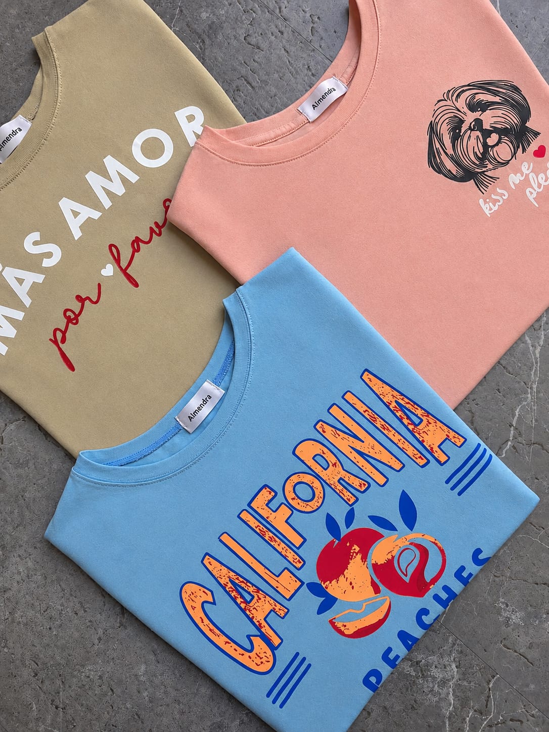 CAMISETA KISS ME