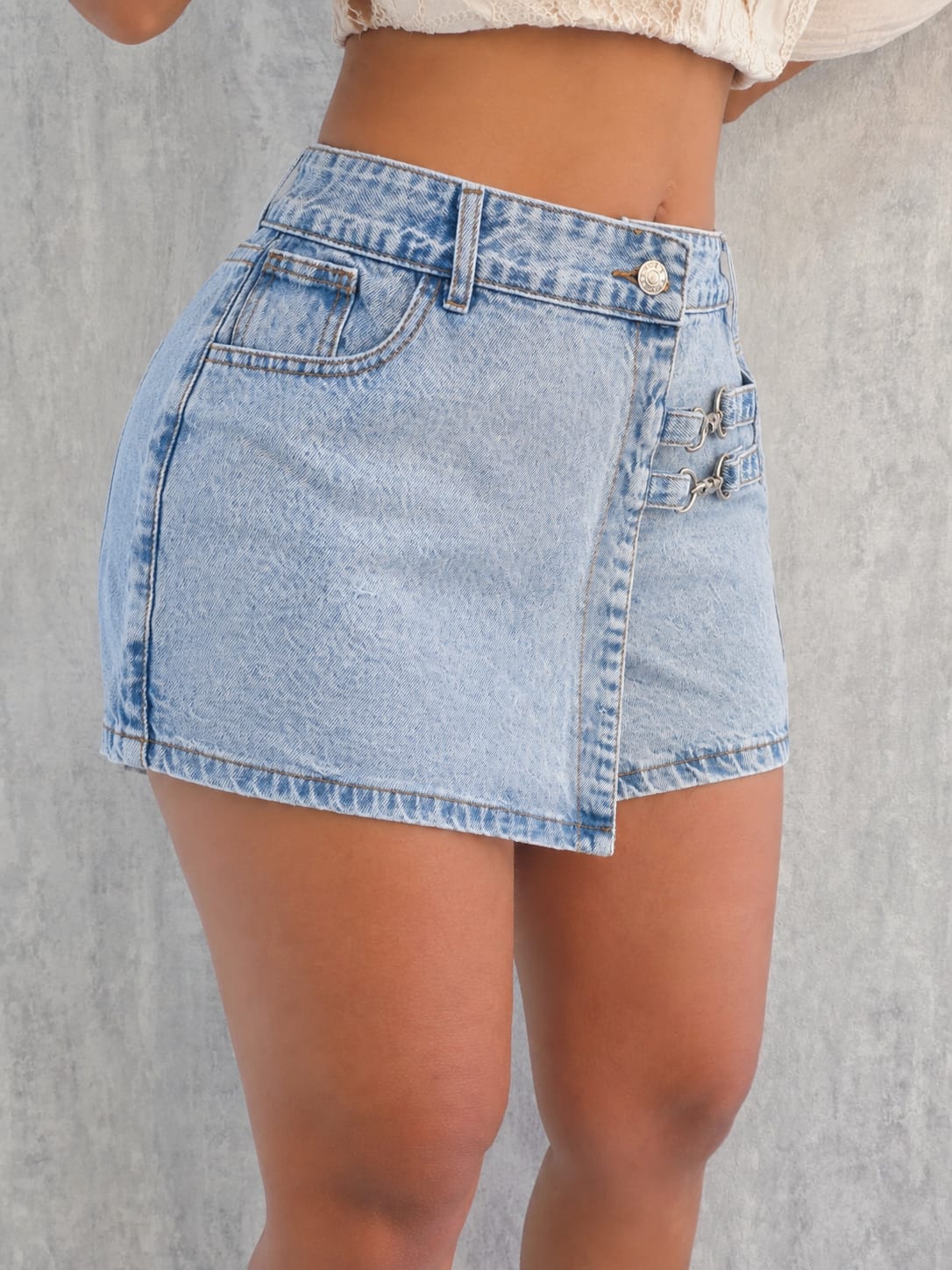 FALDA SHORT AMELIA CLARO